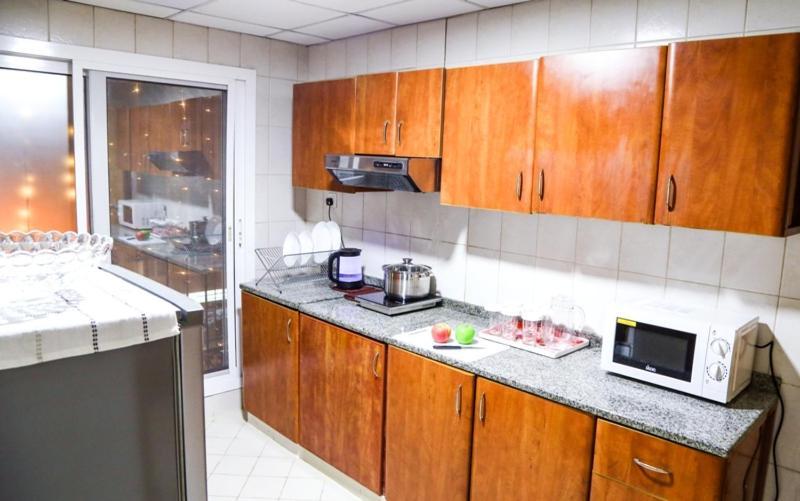 Ruwi Hotel Apartments, Charjah Extérieur photo