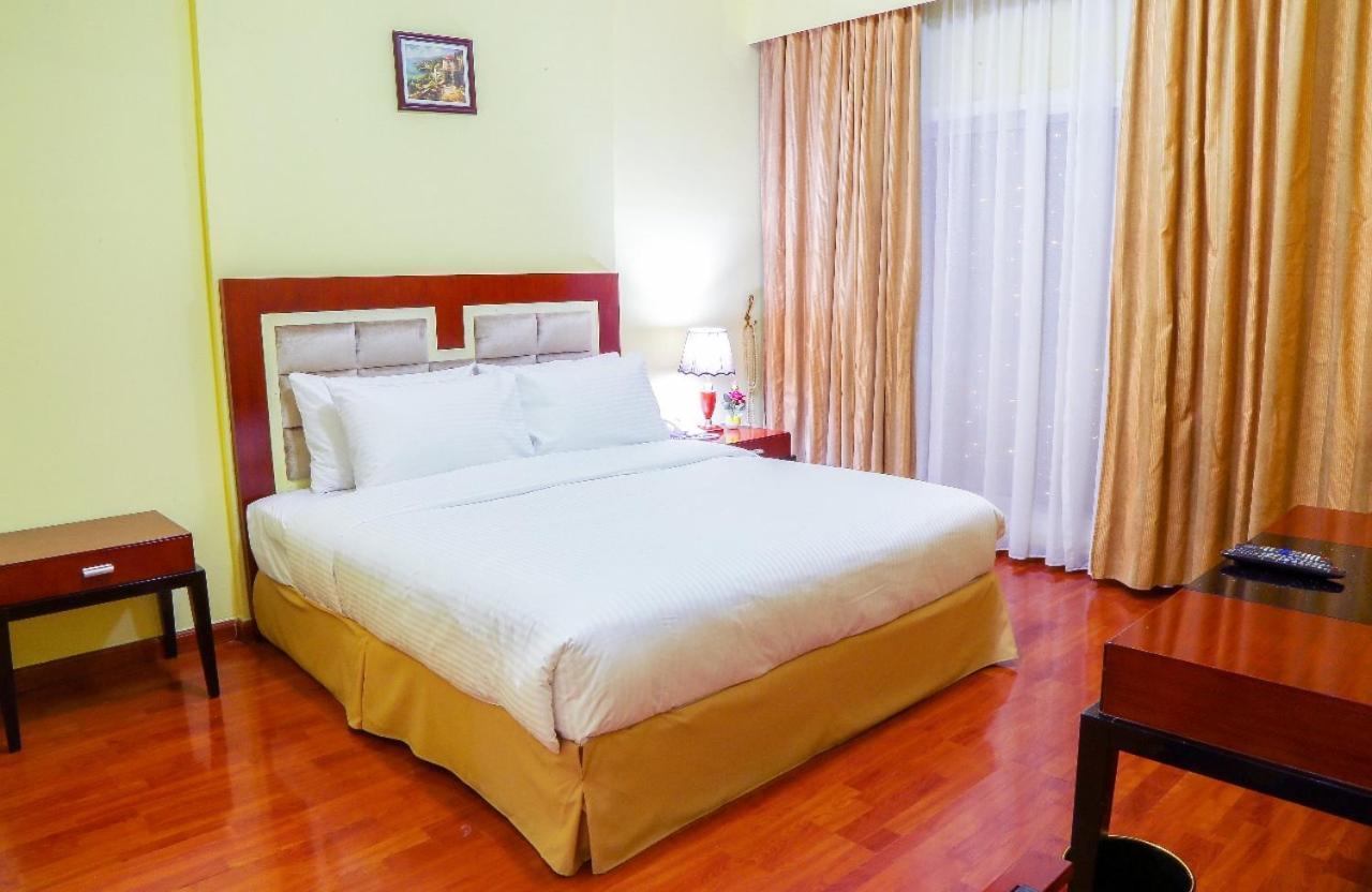 Ruwi Hotel Apartments, Charjah Extérieur photo