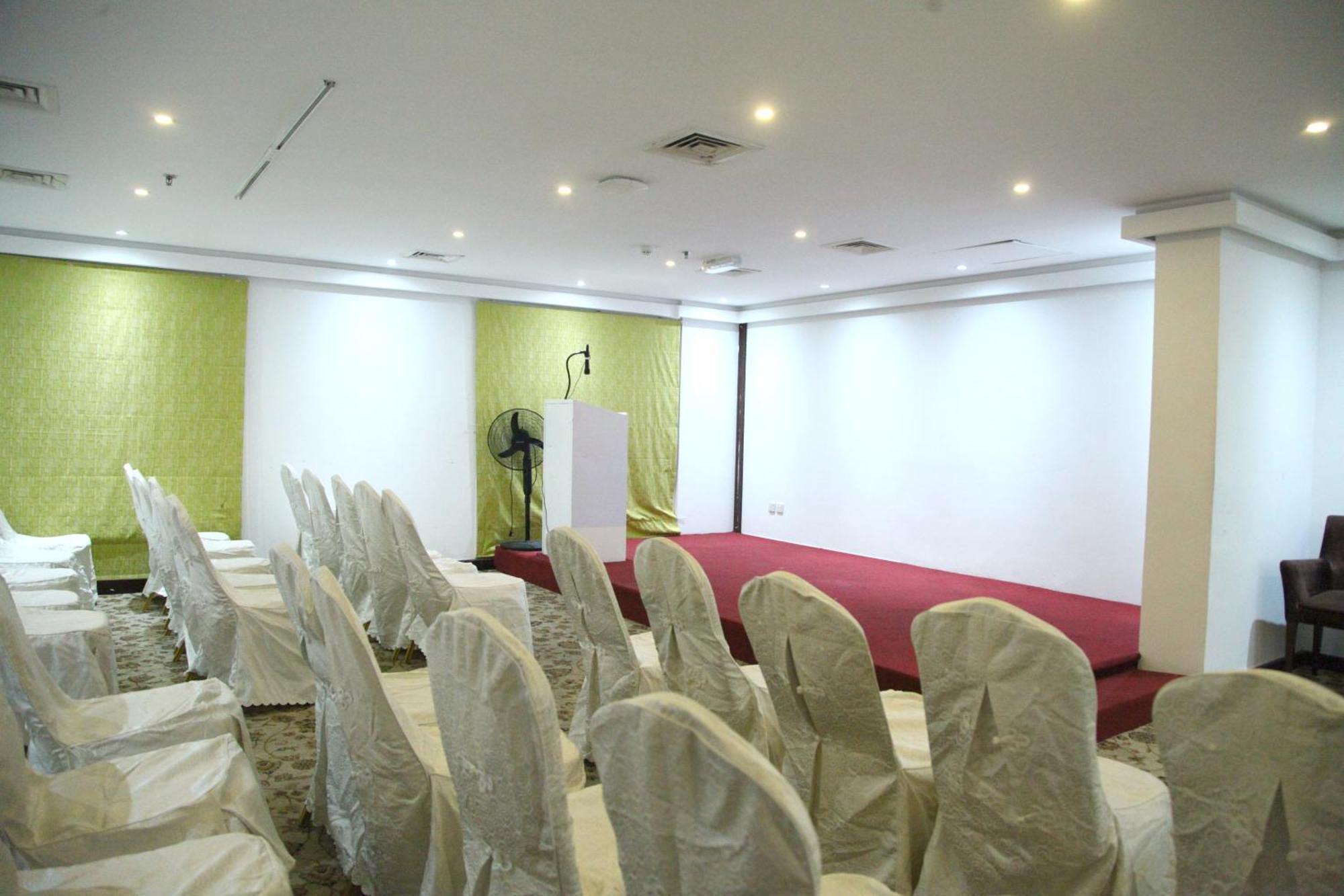 Ruwi Hotel Apartments, Charjah Extérieur photo
